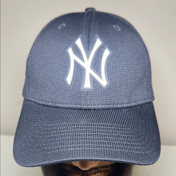New Era Navy New York Yankees Blue Cap - Picture 1 of 8
